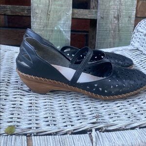 Rieker Black Dress Shoes with Floral Cutout Design